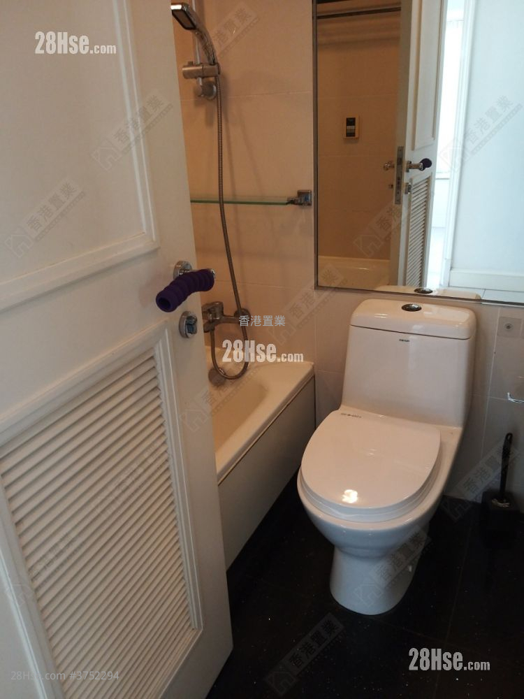 Metro Town Sell 3 Bedrooms , 2 Bathrooms 731 ft²