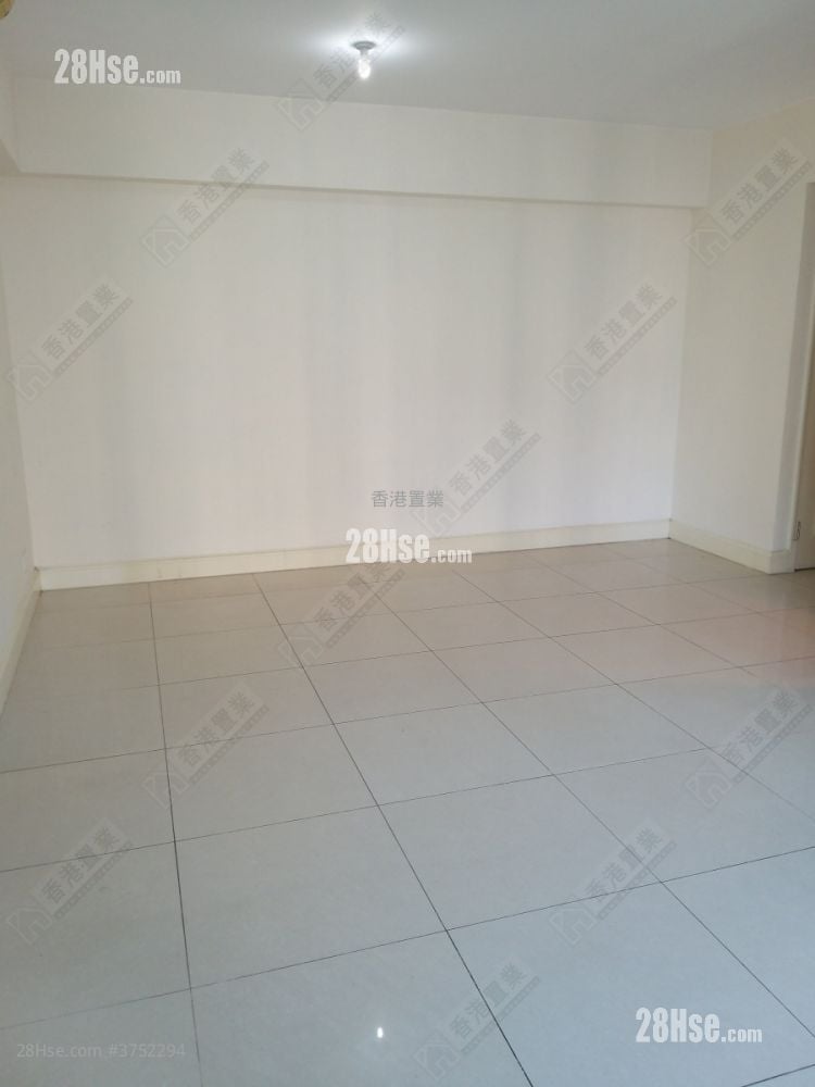 Metro Town Sell 3 Bedrooms , 2 Bathrooms 731 ft²