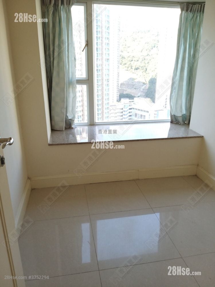 Metro Town Sell 3 Bedrooms , 2 Bathrooms 731 ft²