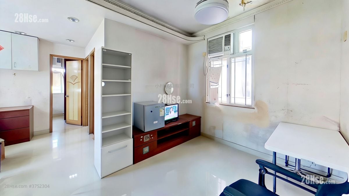 廳: 荔灣花園 售盤 2 房 , 1 浴室 426 平方呎