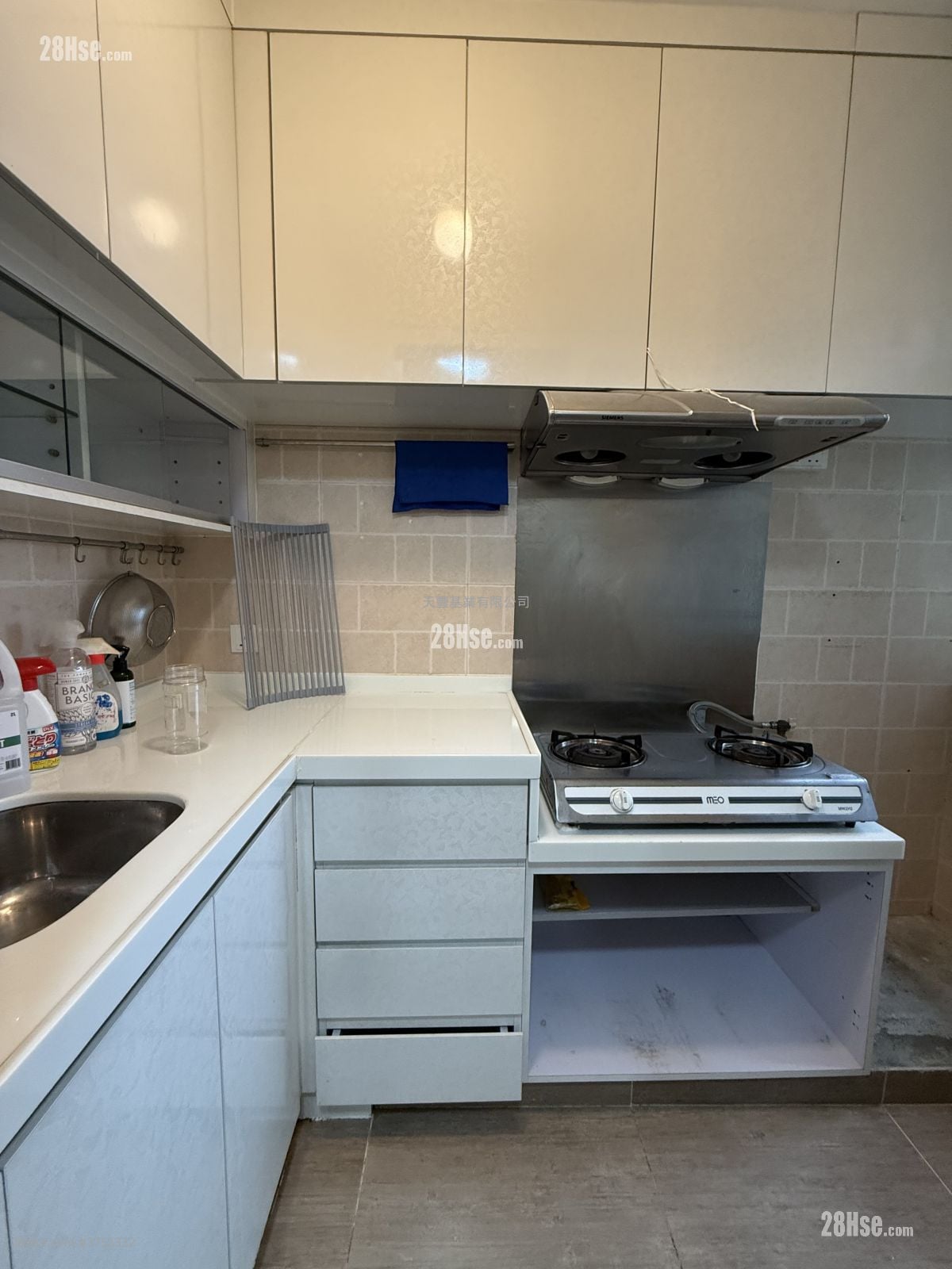 Yuk Ming Court Sell 2 Bedrooms , 1 Bathroom 546 ft²