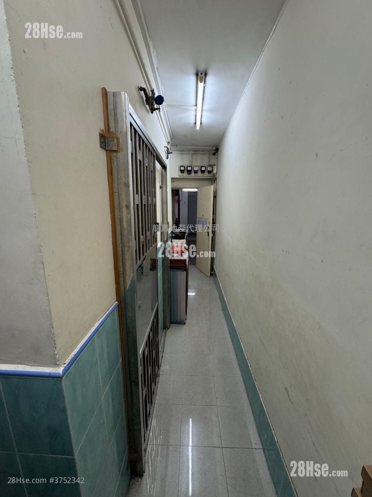 益南华厦 售盘 682 平方尺