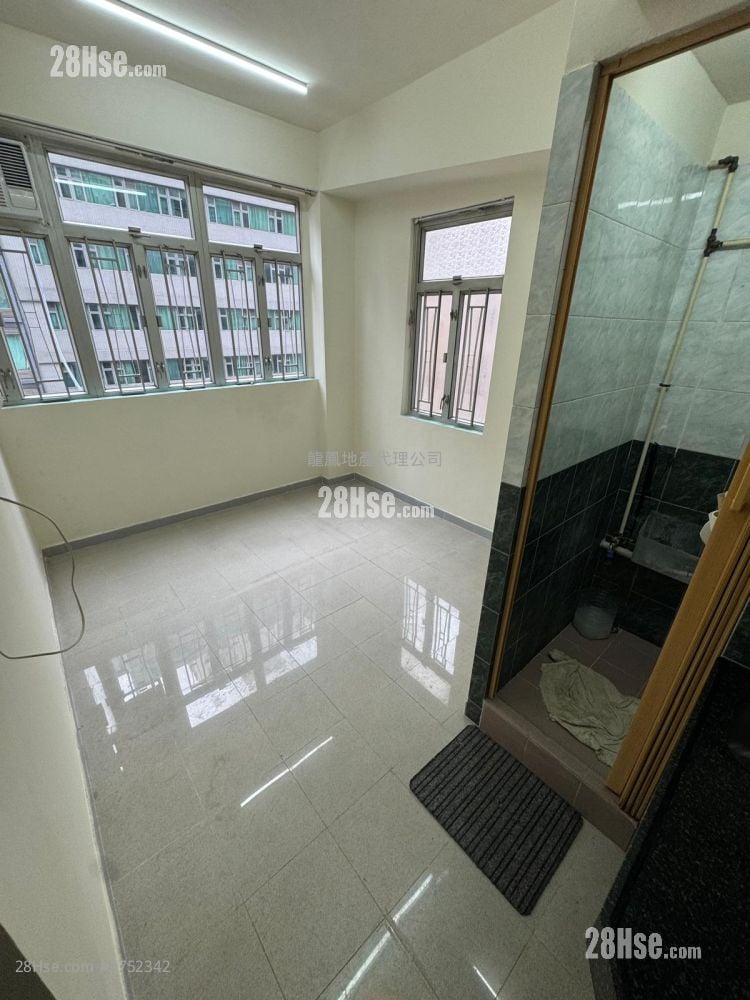 益南华厦 售盘 682 平方尺