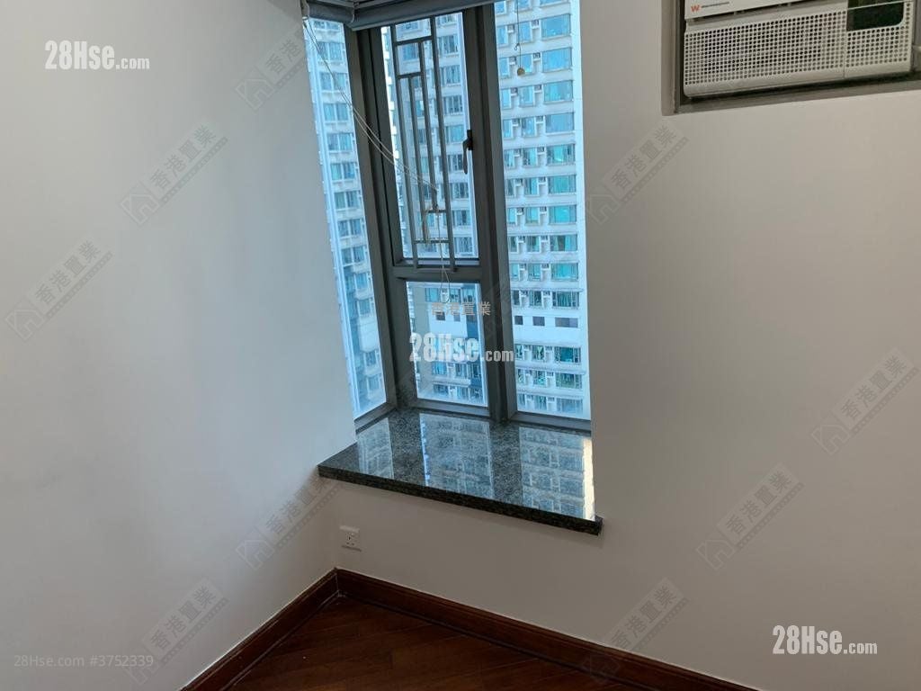 Tseung Kwan O Plaza Sell 2 Bedrooms , 1 Bathroom 414 ft²