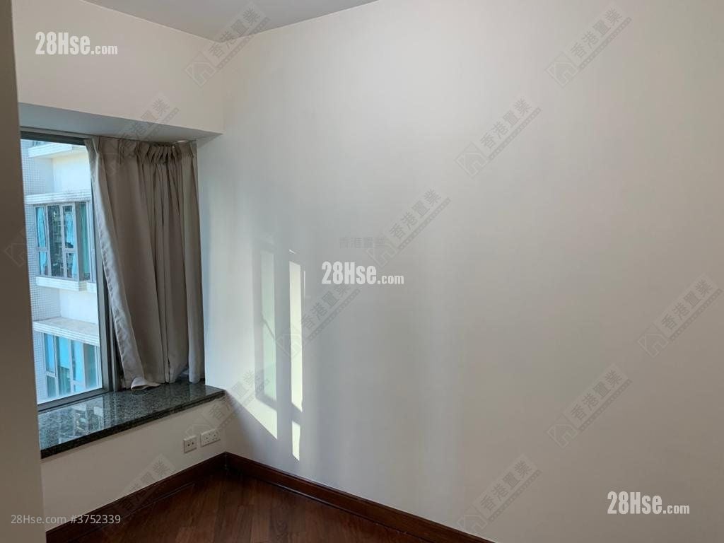 Tseung Kwan O Plaza Sell 2 Bedrooms , 1 Bathroom 414 ft²