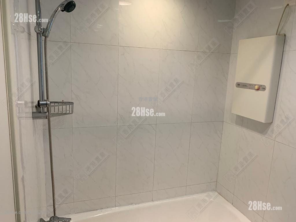 Tseung Kwan O Plaza Sell 2 Bedrooms , 1 Bathroom 414 ft²