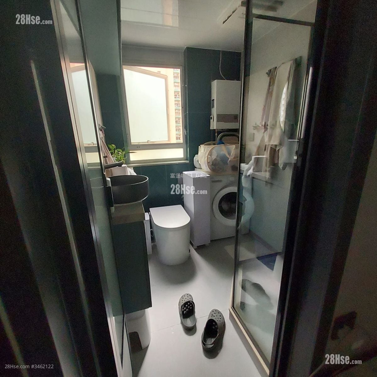 Hong Lam Court Sell 2 Bedrooms , 1 Bathroom 401 ft²