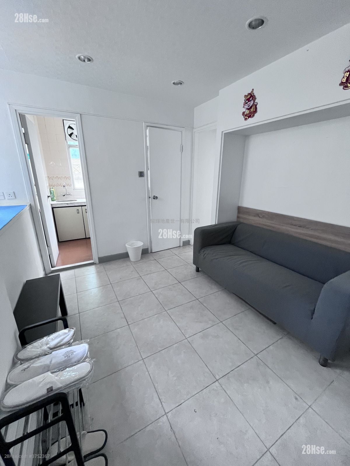 順輝大廈 售盤 2 房 , 1 浴室 276 平方呎