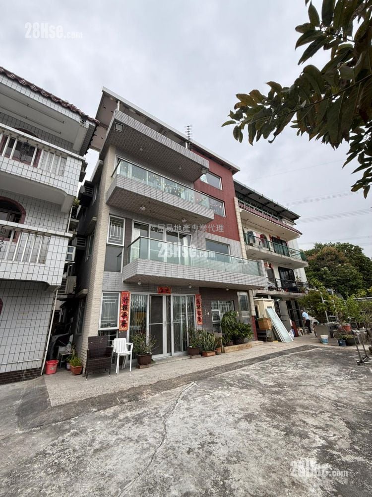 村屋 租盤 3 房 , 1 浴室 700 平方呎