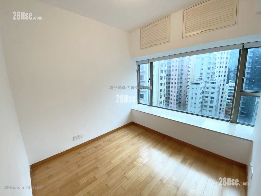 The Zenith Rental 2 Bedrooms , 1 Bathroom 489 ft²