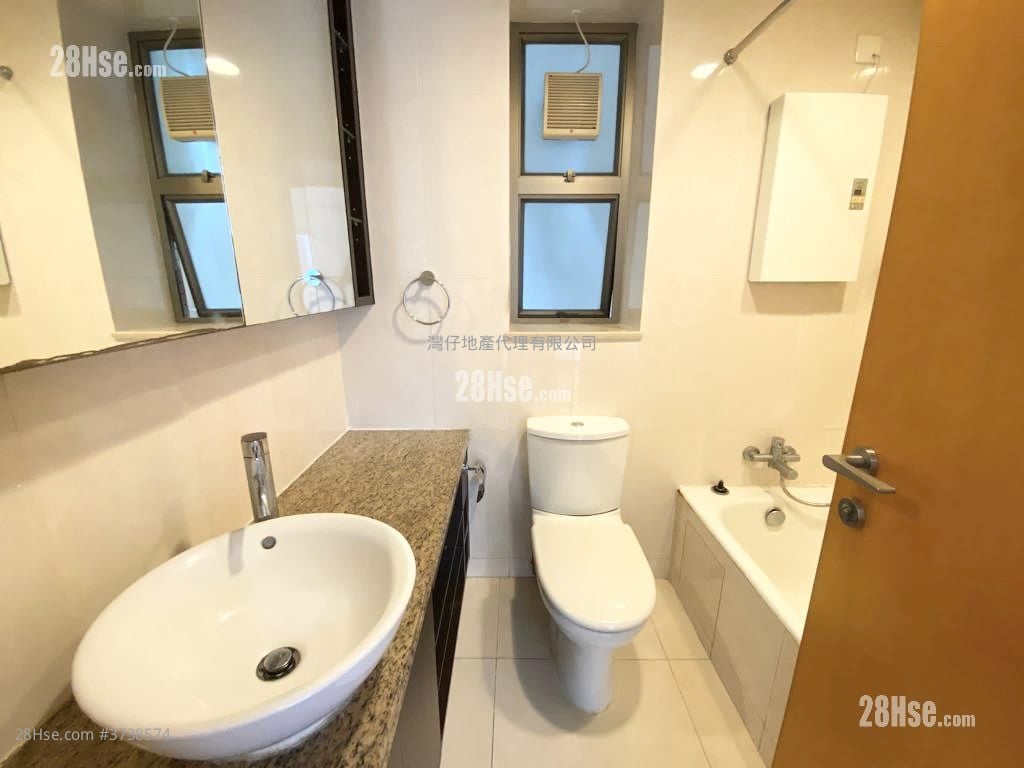 The Zenith Rental 2 Bedrooms , 1 Bathroom 489 ft²
