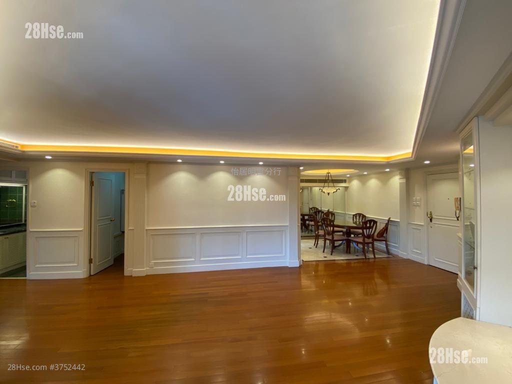 太古城 售盘 4 房 , 2 浴室 1,184 平方尺