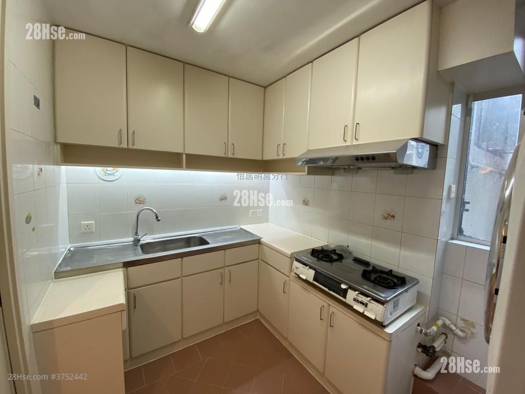 太古城 售盘 4 房 , 2 浴室 1,184 平方尺