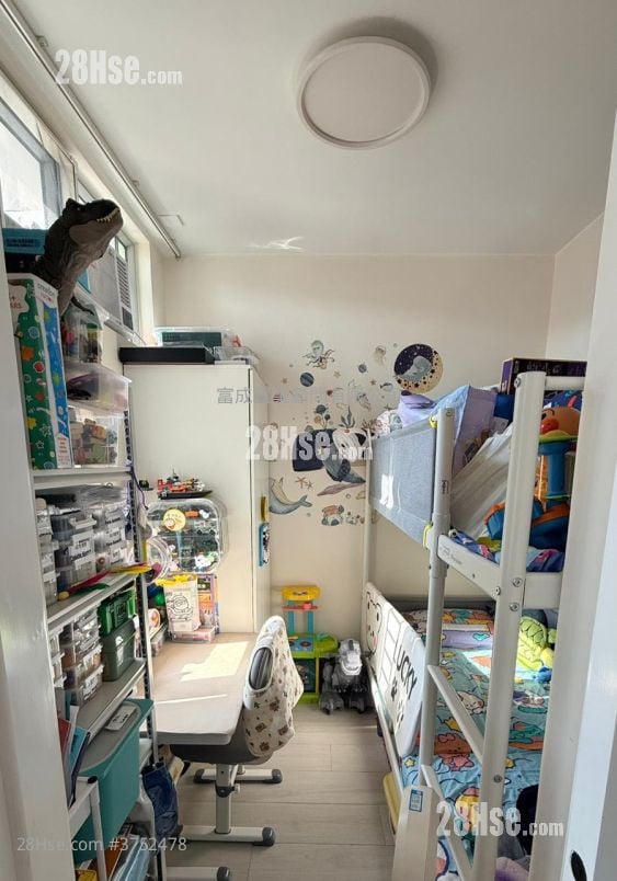 Shan Lai Court Sell 2 Bedrooms , 1 Bathroom 447 ft²