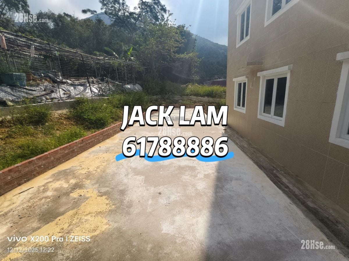 Fa Sam Hang Village Sell 3 Bedrooms , 2 Bathrooms 700 ft²