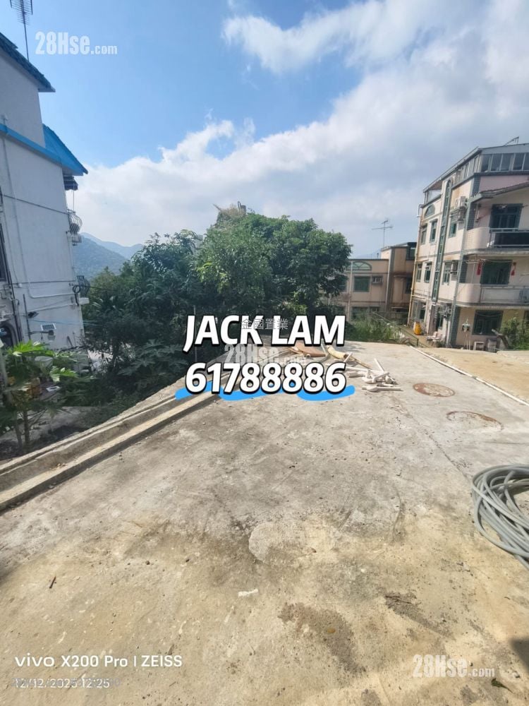 Fa Sam Hang Village Sell 3 Bedrooms , 2 Bathrooms 700 ft²