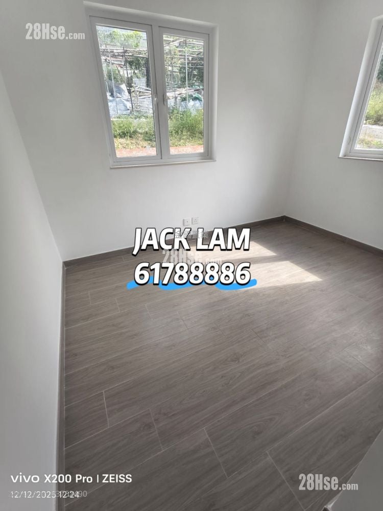 Fa Sam Hang Village Sell 3 Bedrooms , 2 Bathrooms 700 ft²