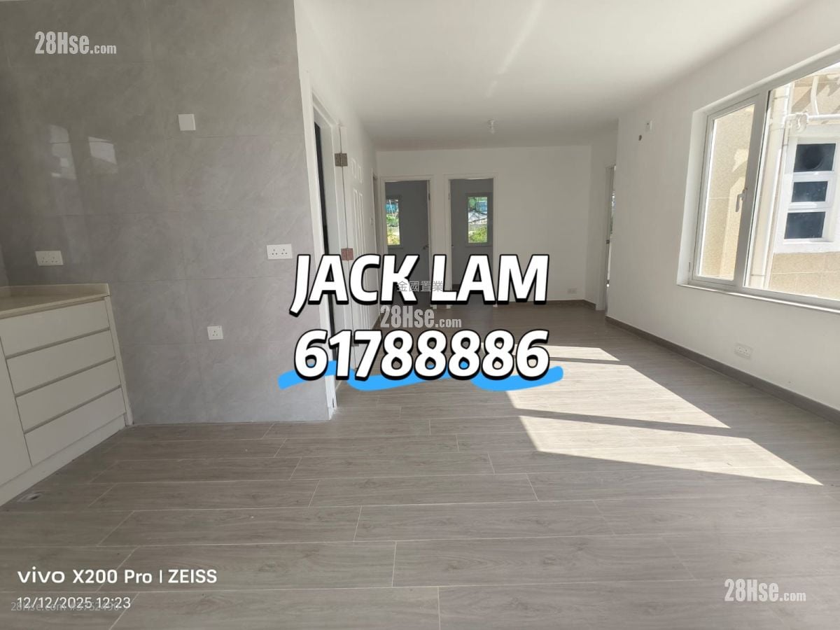 Fa Sam Hang Village Sell 3 Bedrooms , 2 Bathrooms 700 ft²