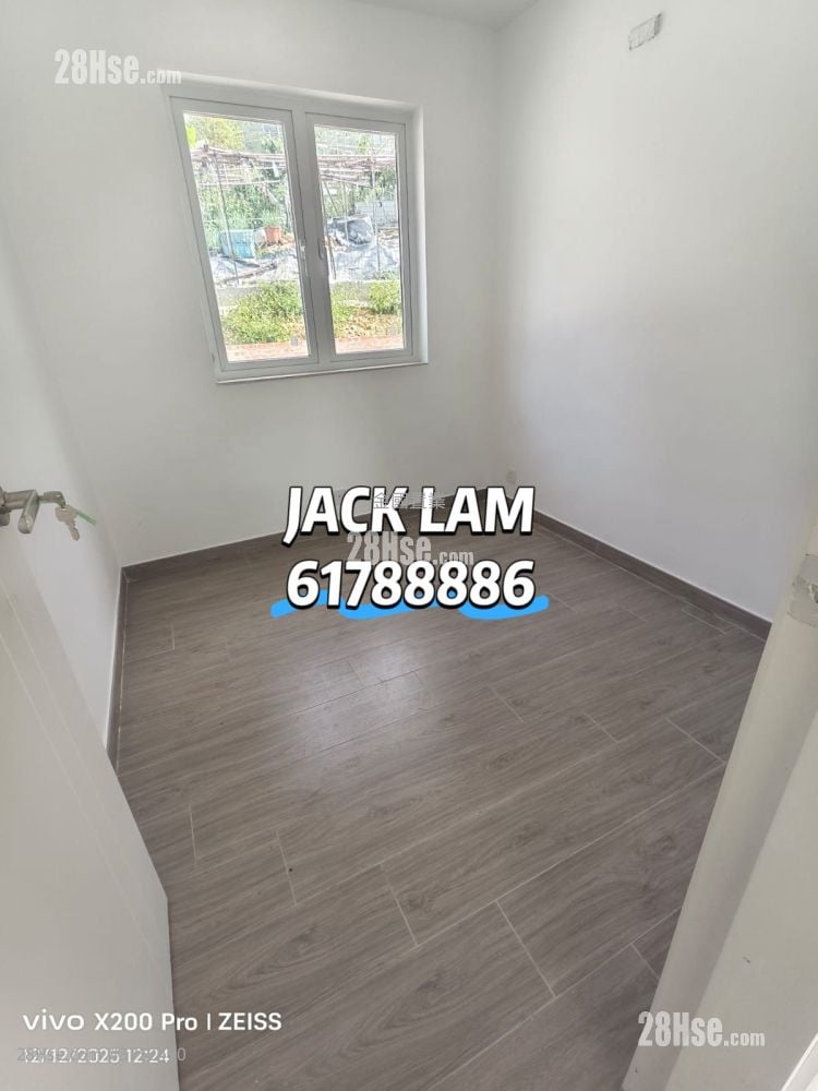 Fa Sam Hang Village Sell 3 Bedrooms , 2 Bathrooms 700 ft²