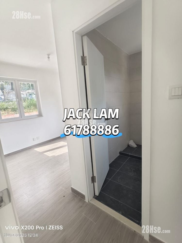 Fa Sam Hang Village Sell 3 Bedrooms , 2 Bathrooms 700 ft²
