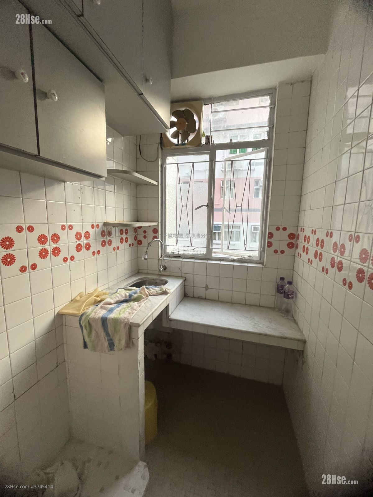 安寧大廈 租盤 開放式間隔 , 1 浴室 245 平方呎