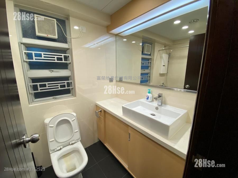 黃埔花園 租盤 4 房 , 2 浴室 729 平方呎