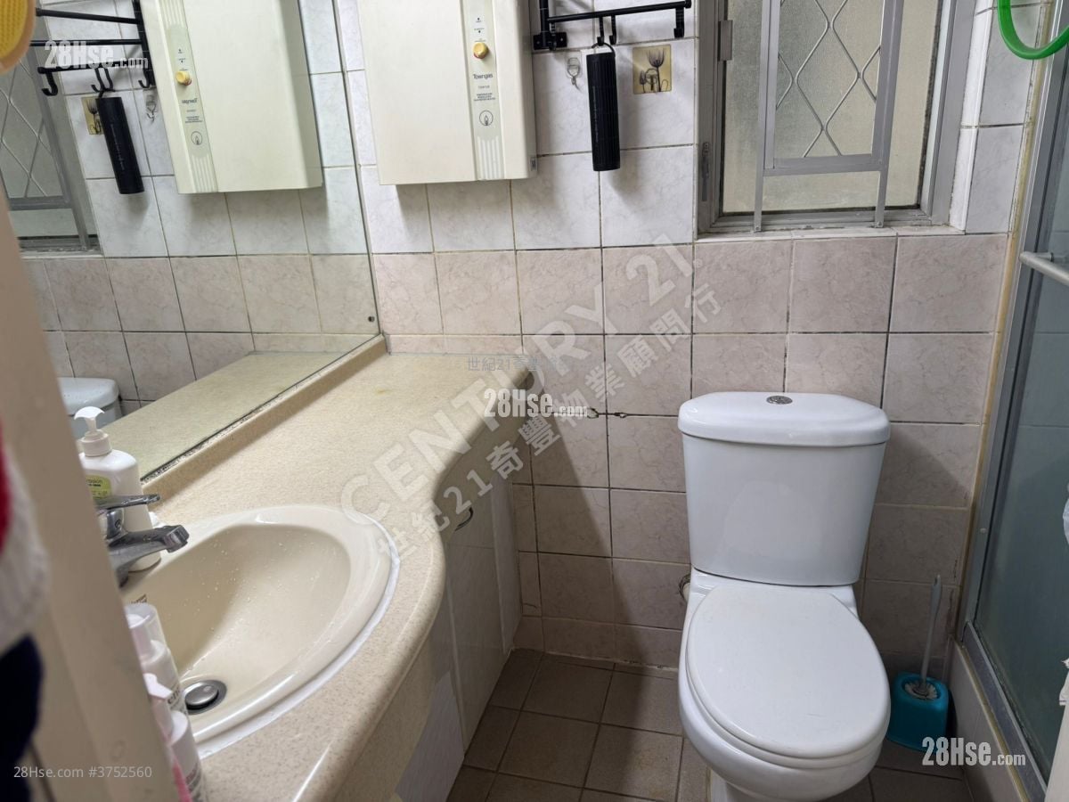 愉翠苑 售盤 2 房 , 1 浴室 517 平方呎