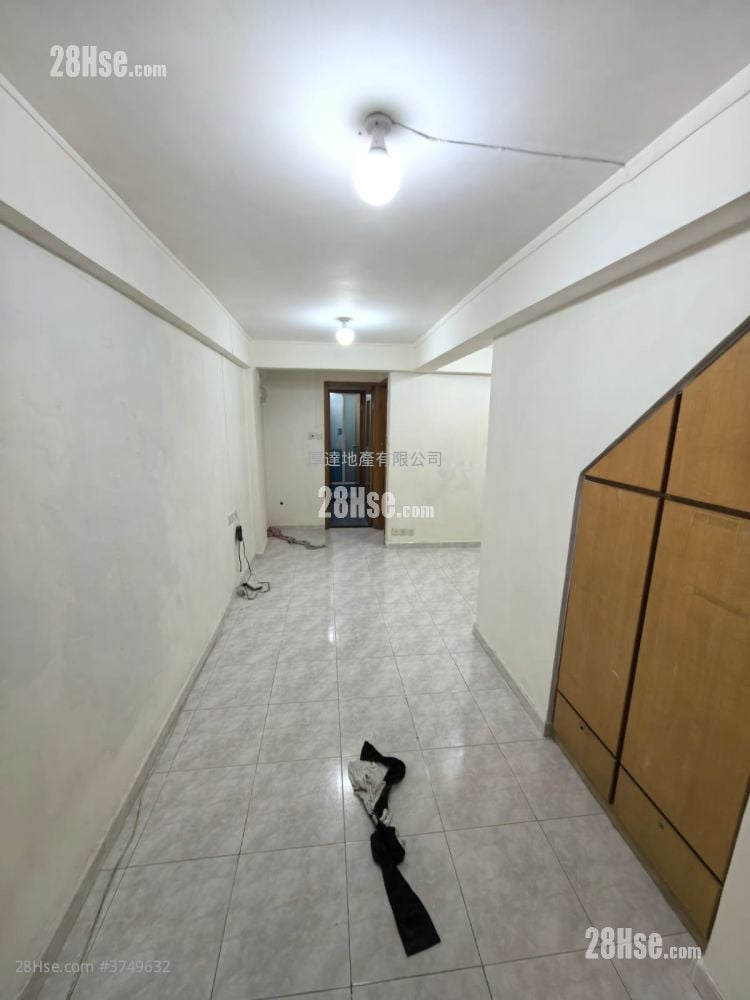 村屋 租盘 1 房 , 1 浴室 350 平方尺