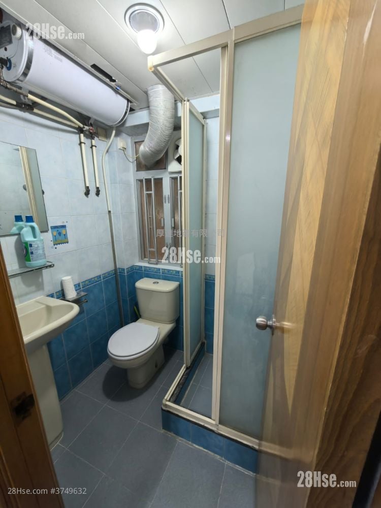 村屋 租盘 1 房 , 1 浴室 350 平方尺