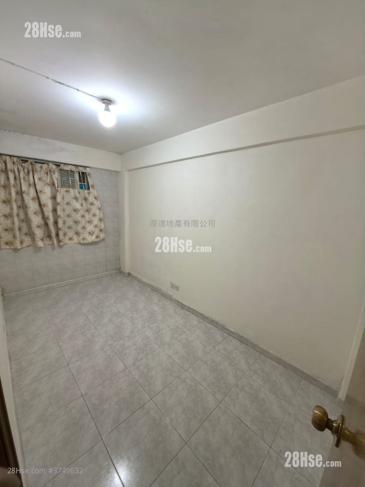 村屋 租盘 1 房 , 1 浴室 350 平方尺