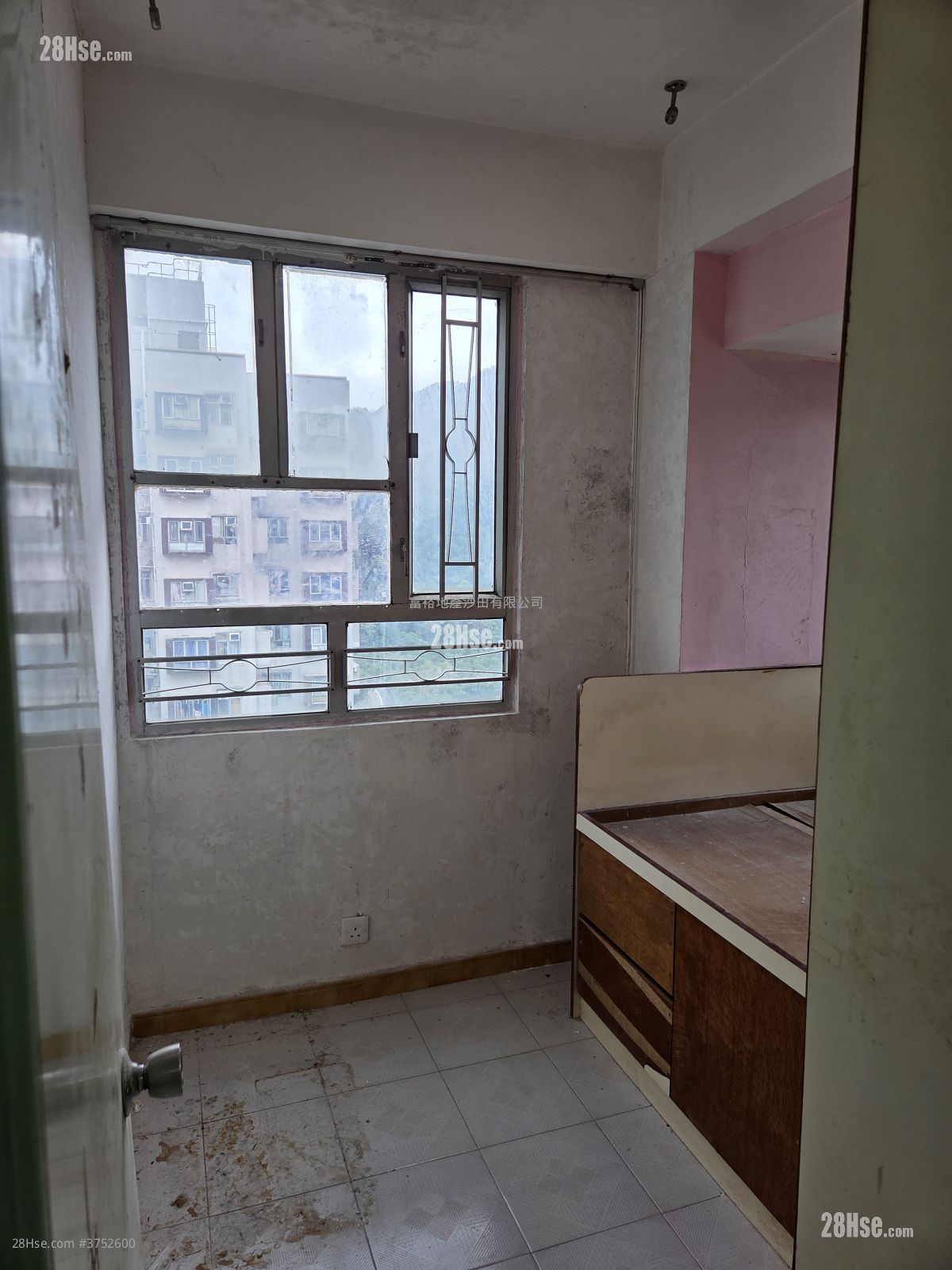 金獅花園 售盤 2 房 , 1 浴室