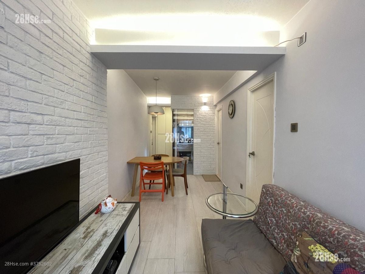 嘉安苑 售盤 2 房 , 1 浴室 347 平方呎