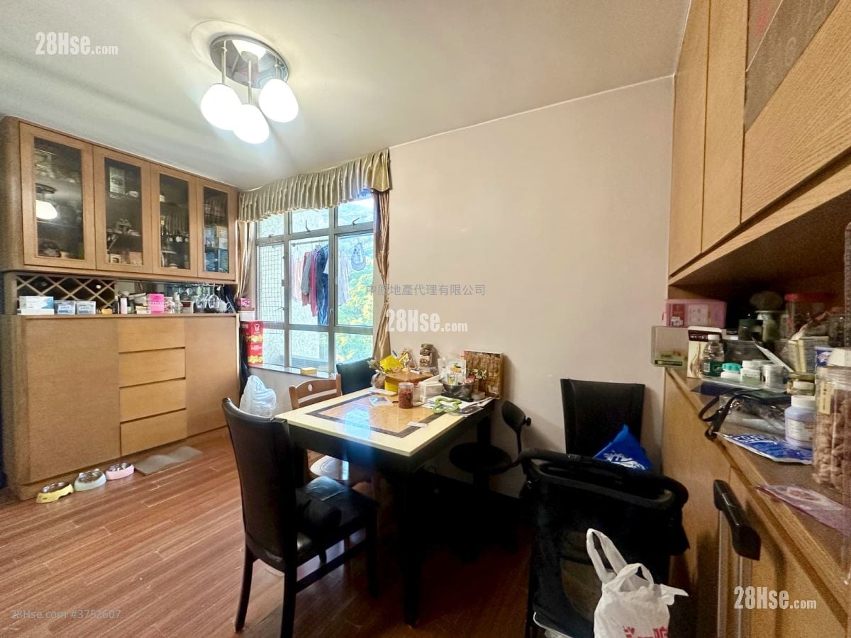 Belvedere Garden Sell 3 Bedrooms , 2 Bathrooms 668 ft²