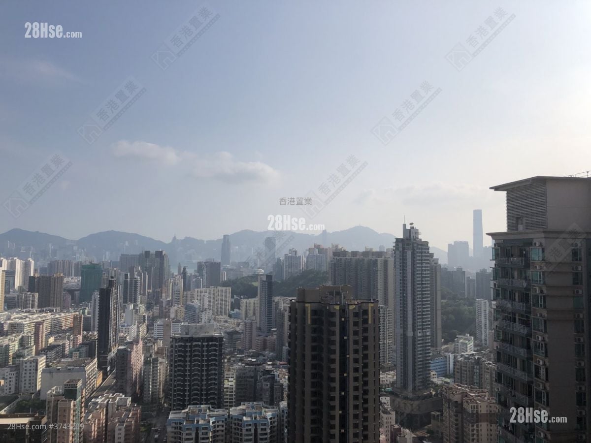 傲雲峰 售盤 2 房 , 1 浴室 539 平方呎