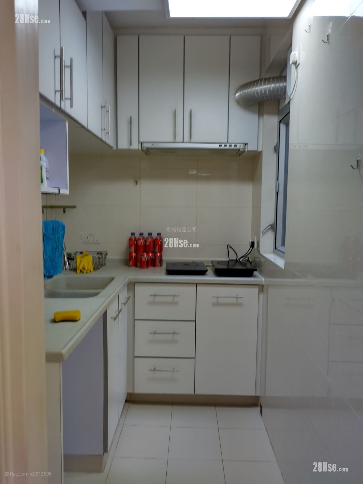 Manor Centre Rental 1 Bedroom , 1 Bathroom 322 ft²