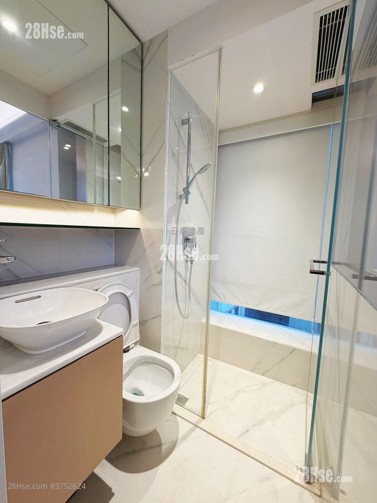 Upper Central 租盘 开放式间隔 , 1 浴室 194 平方尺