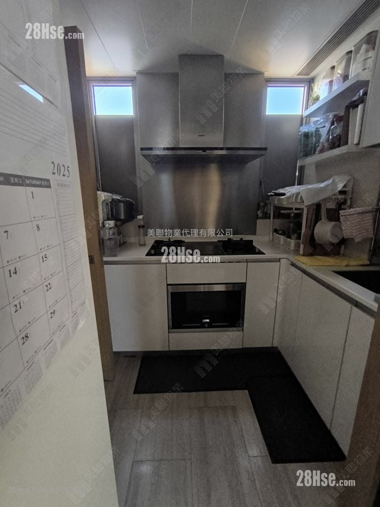 Peninsula East Sell 4 Bedrooms 999 ft²