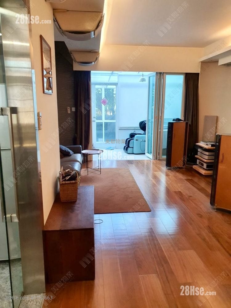 Seasons Villas Sell 3 Bedrooms 933 ft²