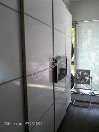 Symphony Bay Sell 3 Bedrooms , 2 Bathrooms 1,031 ft²