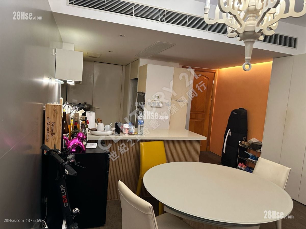 Symphony Bay Sell 3 Bedrooms , 2 Bathrooms 1,031 ft²