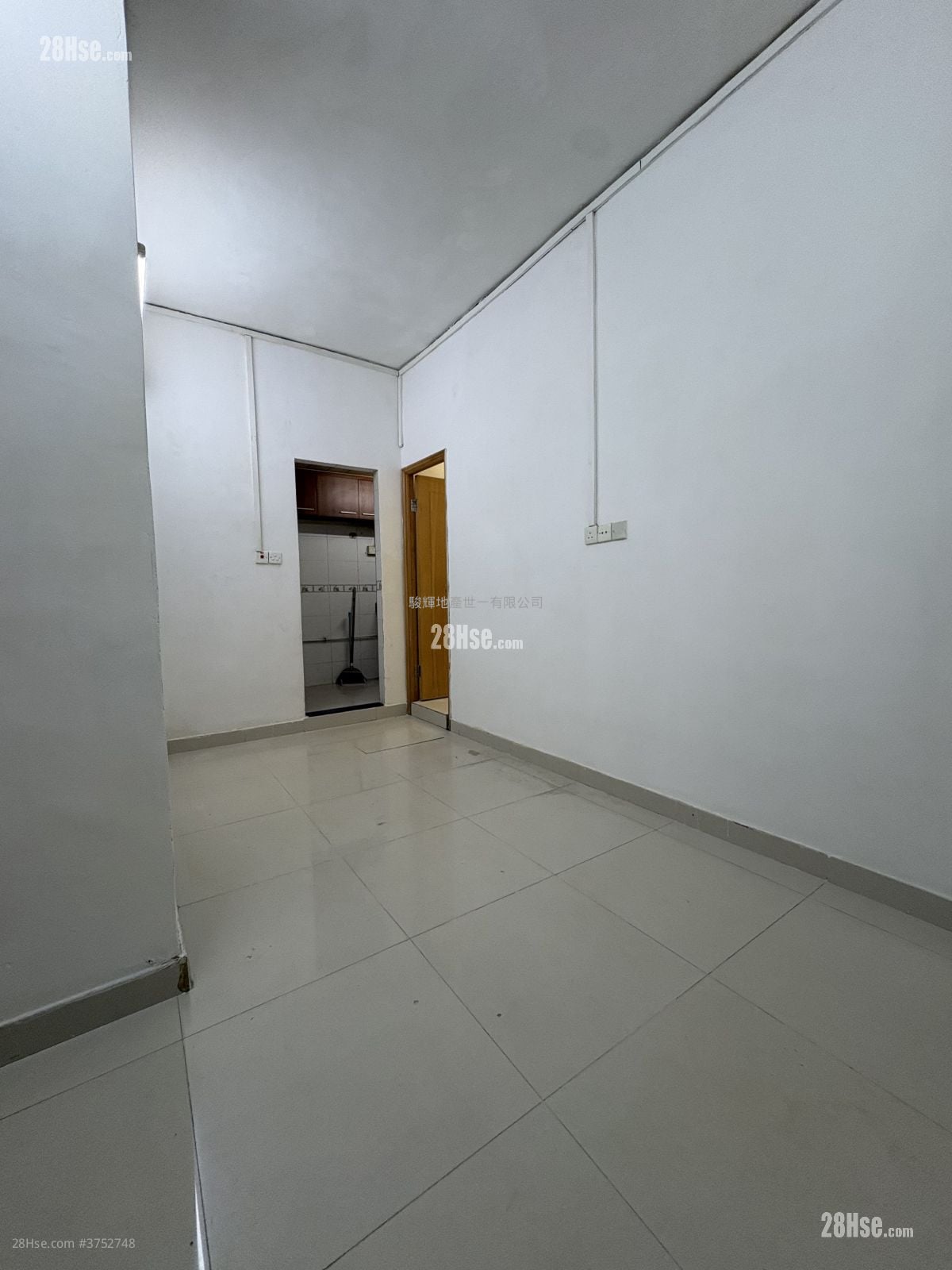 万安街25号 租盘 2 房 , 1 浴室 360 平方尺