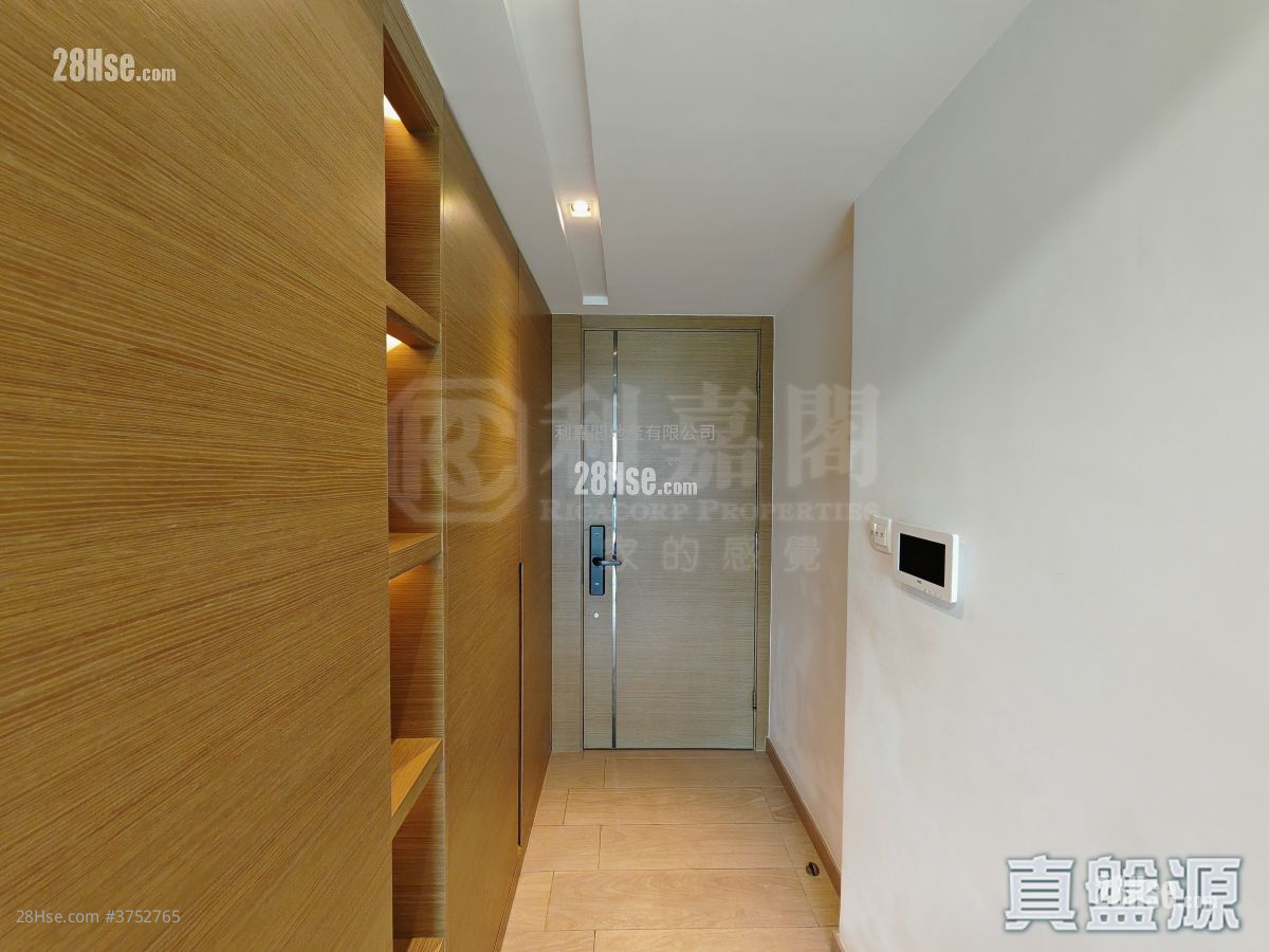 峻巒 售盤 2 房 504 平方呎