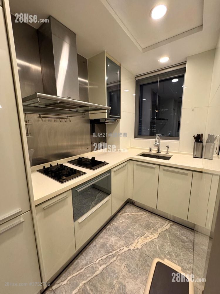 天璽 售盤 3 房 , 2 浴室 831 平方呎