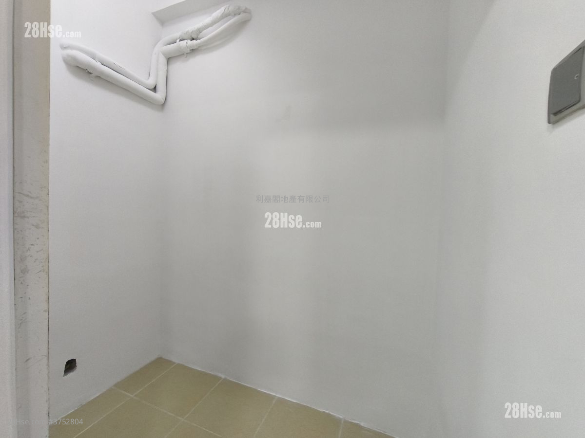 港景峰 租盤 3 房 , 2 浴室 785 平方呎