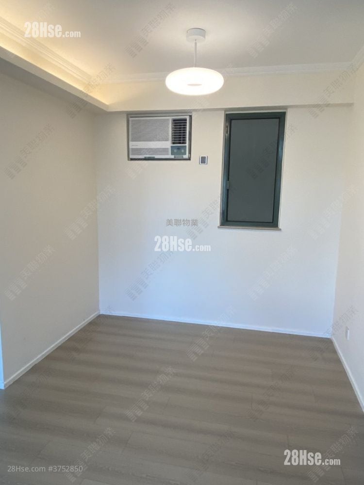 厅: 御庭轩 售盘 2 房 , 1 浴室 462 平方尺