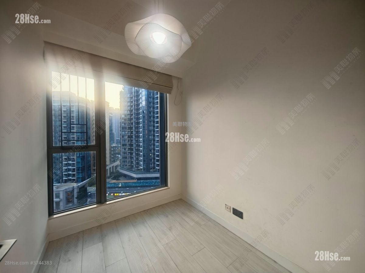 Twin Peaks Sell 3 Bedrooms 819 ft²