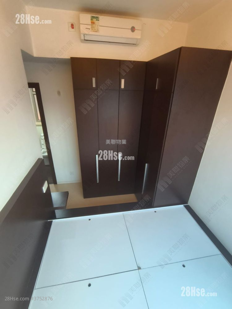 萬景峯 售盤 3 房 668 平方呎