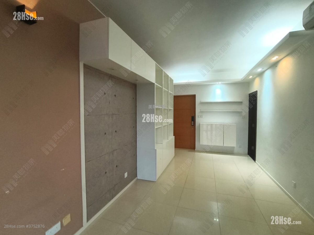 萬景峯 售盤 3 房 668 平方呎