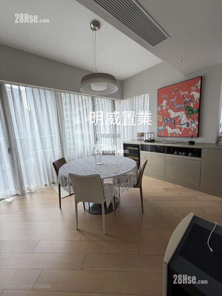 麥花臣匯 售盤 3 房 , 3 浴室 1,156 平方呎