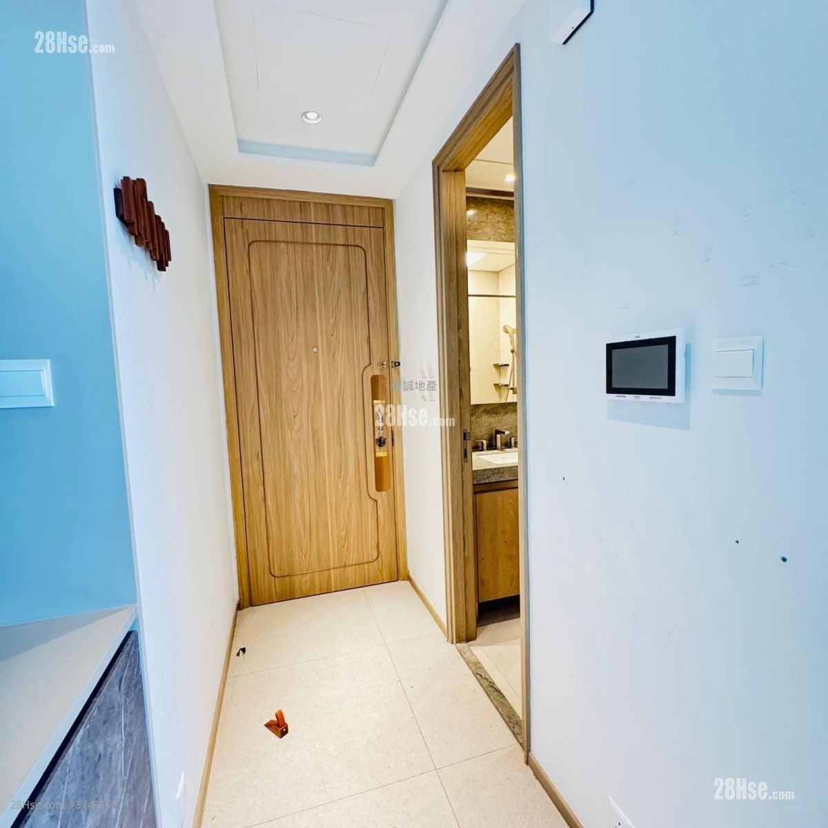 Grand Jeté Sell 1 Bedroom , 1 Bathroom 266 ft²